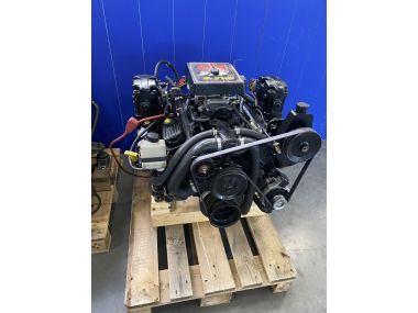 Mercruiser 5.7L V8 Plug and play engine (everything done)